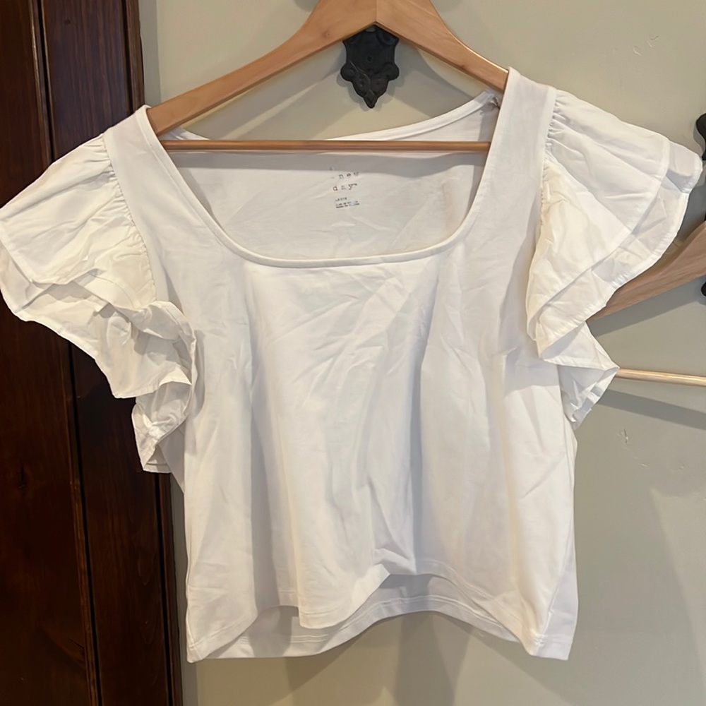 White puff sleeve T-shirt